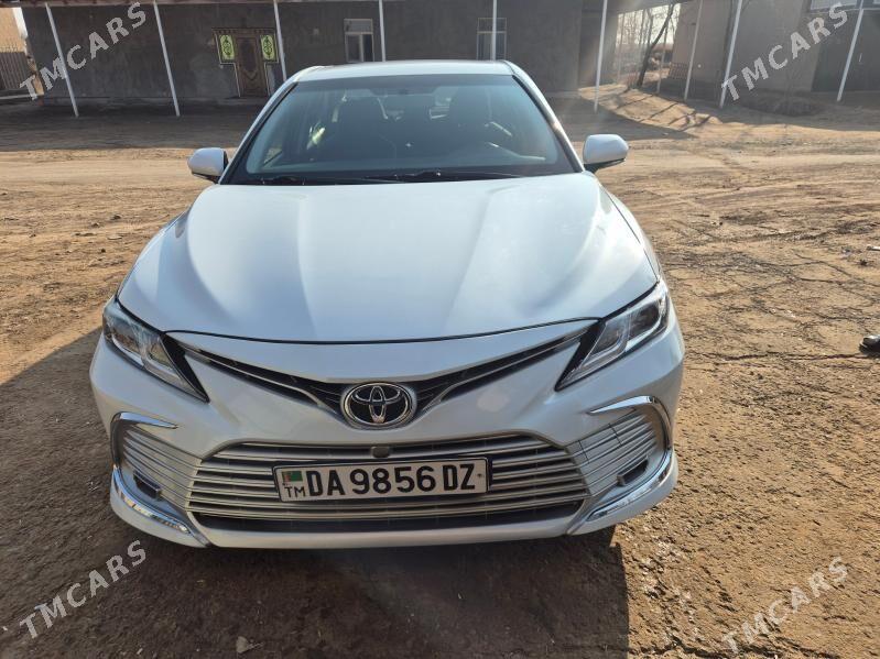 Toyota Camry Hybrid 2020 - 260 000 TMT - Кёнеургенч - img 3