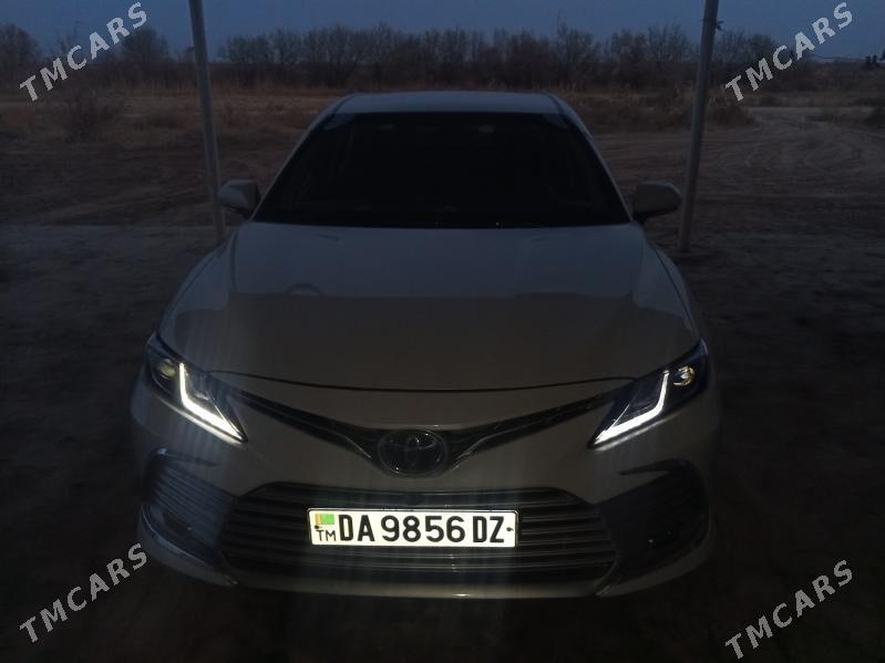 Toyota Camry Hybrid 2020 - 260 000 TMT - Кёнеургенч - img 5