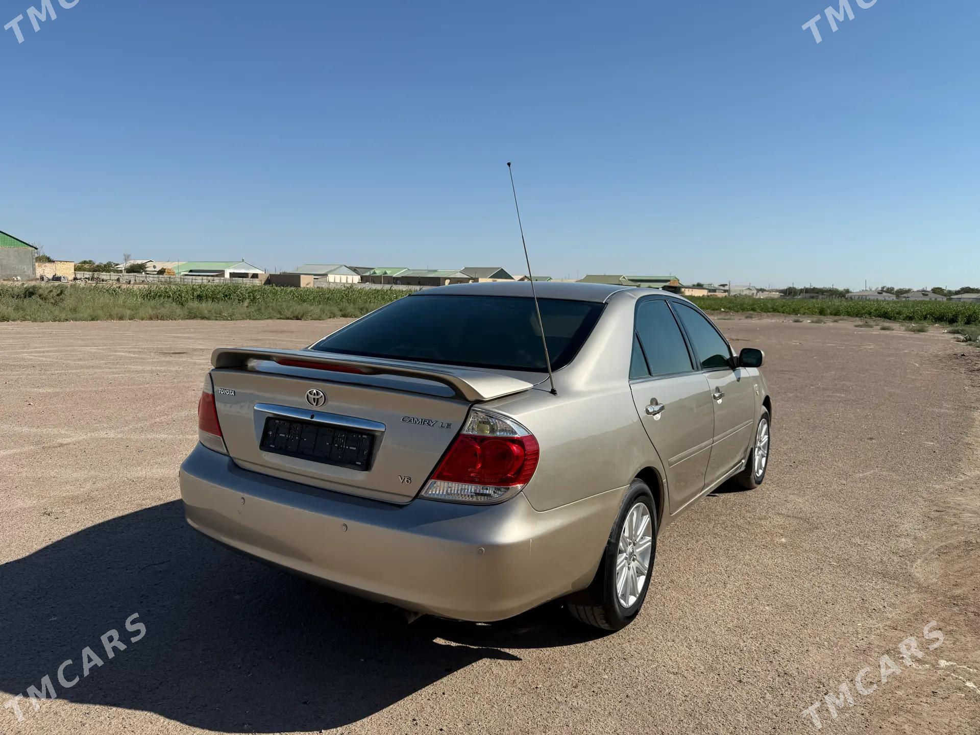 Toyota Camry 2005 - 210 000 TMT - Кёнеургенч - img 4