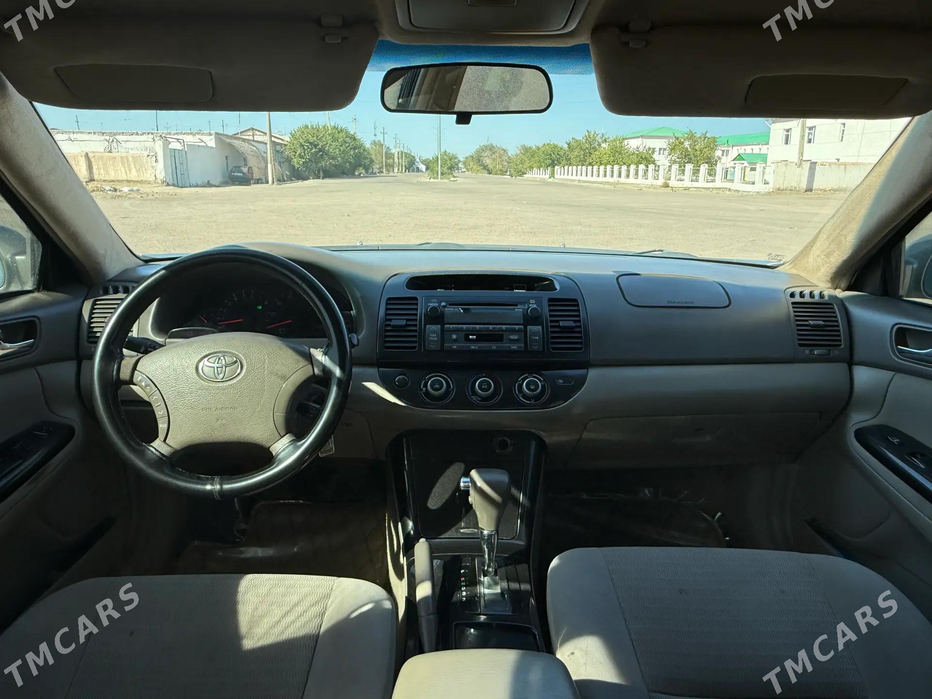 Toyota Camry 2005 - 210 000 TMT - Кёнеургенч - img 9