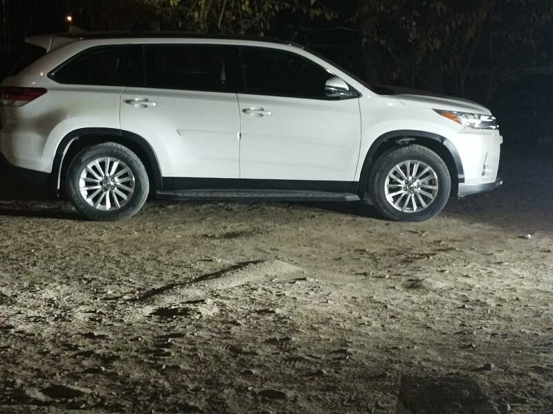 Toyota Highlander 2019 - 500 000 TMT - Türkmenabat - img 3