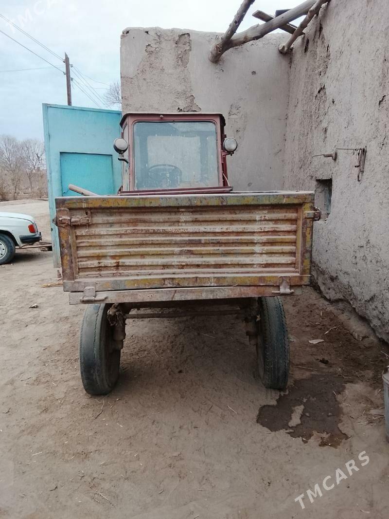 Kamaz Euro 3 1990 - 18 000 TMT - Гурбансолтан Едже - img 8