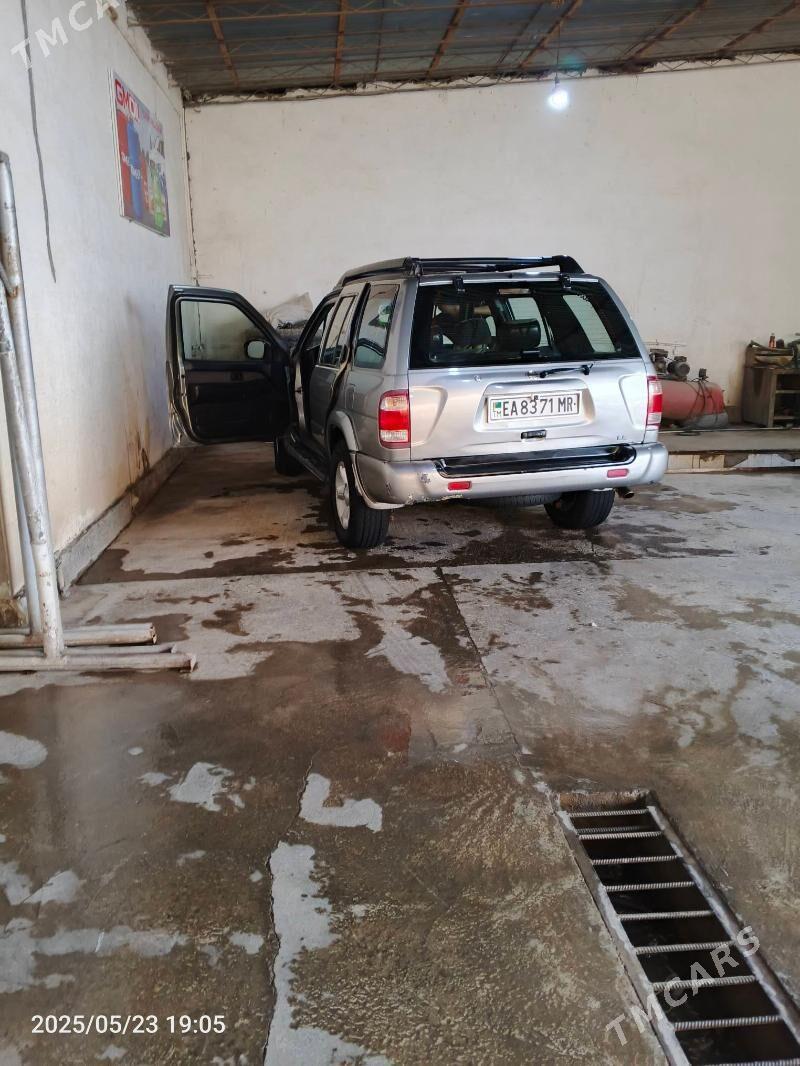 Nissan Pathfinder 2004 - 110 000 TMT - Байрамали - img 3