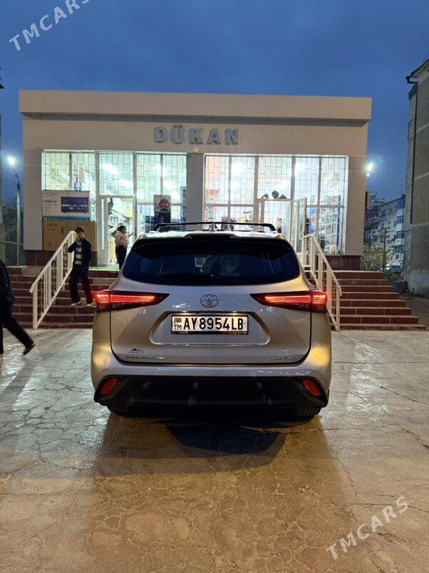 Toyota Highlander 2022 - 580 000 TMT - Türkmenabat - img 4