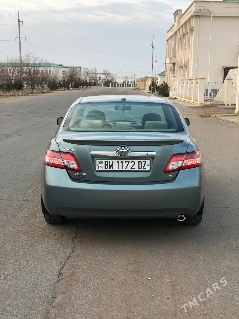 Toyota Camry 2011 - 210 000 TMT - Губадаг - img 4