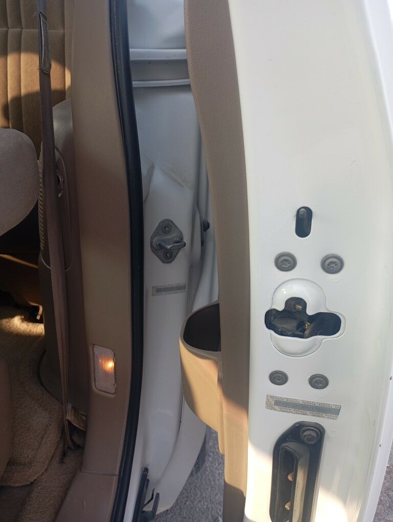 Toyota Sienna 2000 - 164 000 TMT - Бахарден - img 9