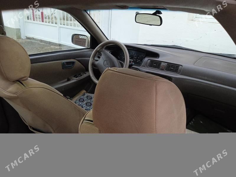 Toyota Camry 1998 - 130 000 TMT - Гызыларбат - img 6