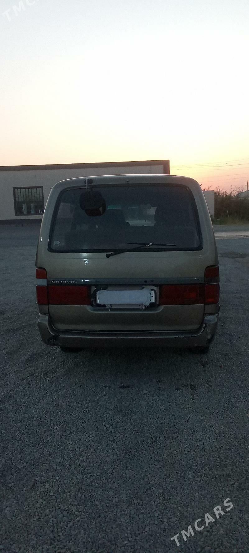 Toyota Hiace 1990 - 43 000 TMT - Мары - img 2