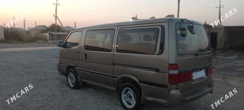 Toyota Hiace 1990 - 43 000 TMT - Мары - img 4