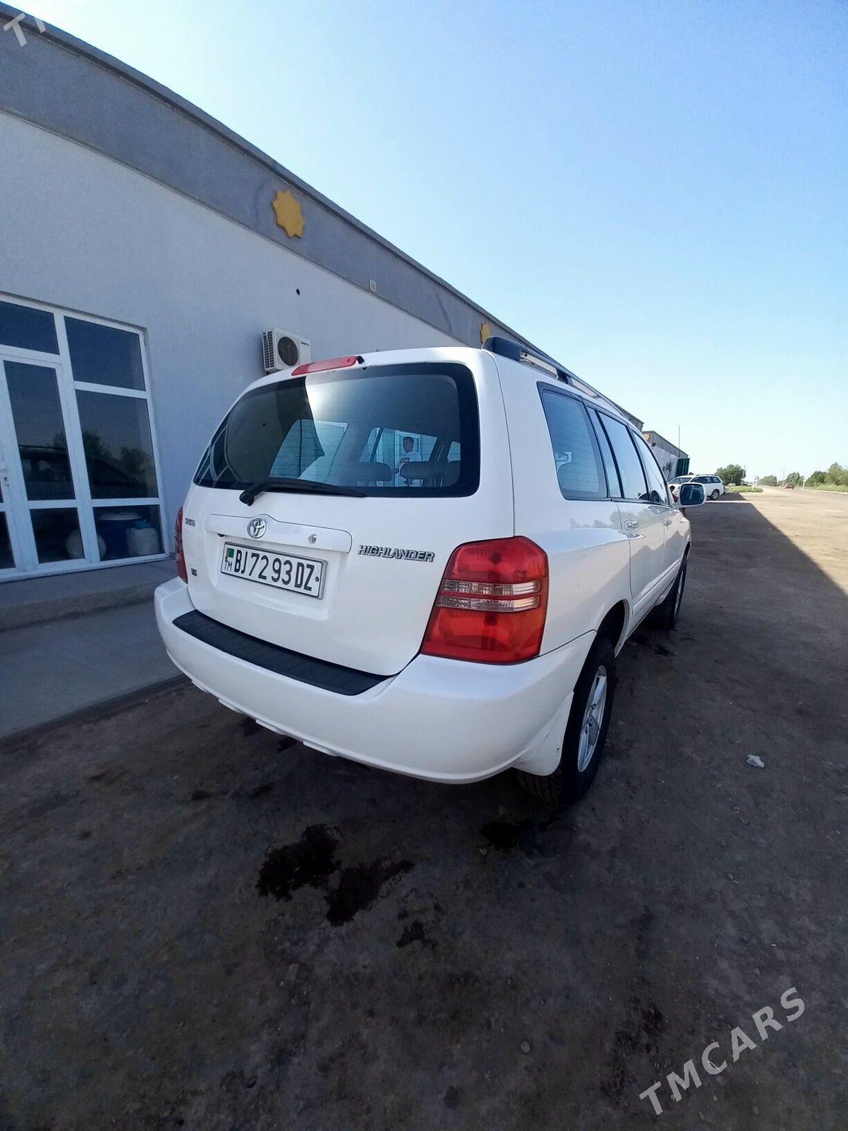 Toyota Highlander 2003 - 220 000 TMT - Гурбансолтан Едже - img 3