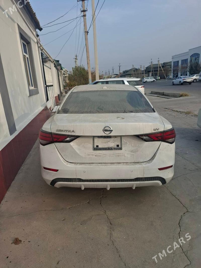 Nissan Sentra 2022 - 195 000 TMT - Bedew - img 2