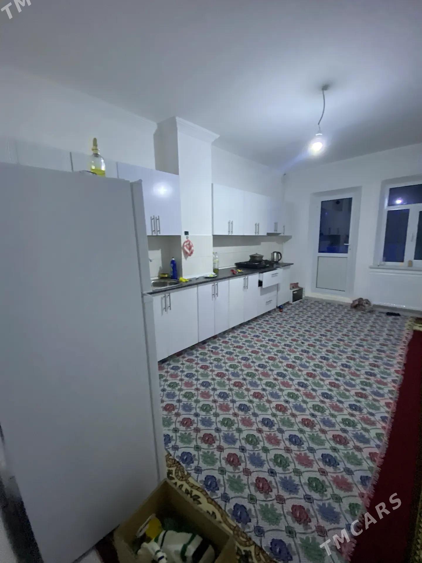 Satlyk jay - Туркменабат - img 2