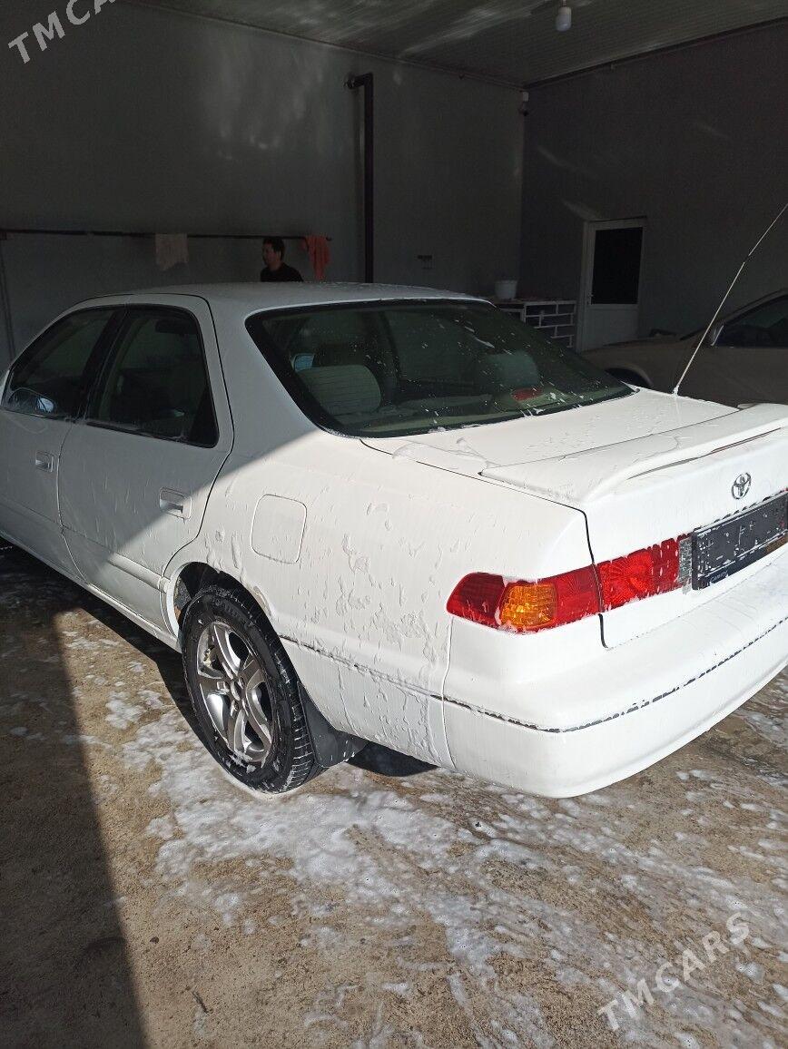 Toyota Camry 1998 - 113 000 TMT - Гызыларбат - img 2