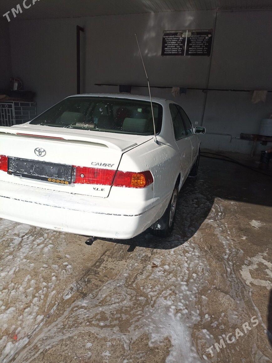 Toyota Camry 1998 - 113 000 TMT - Гызыларбат - img 3