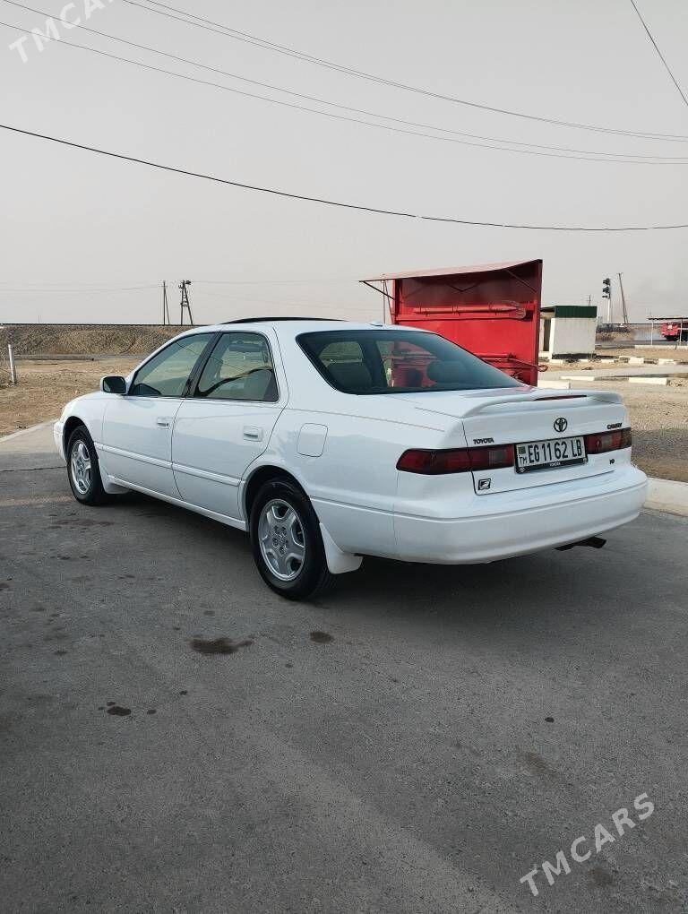 Toyota Camry 1999 - 160 000 TMT - Дарганата - img 8