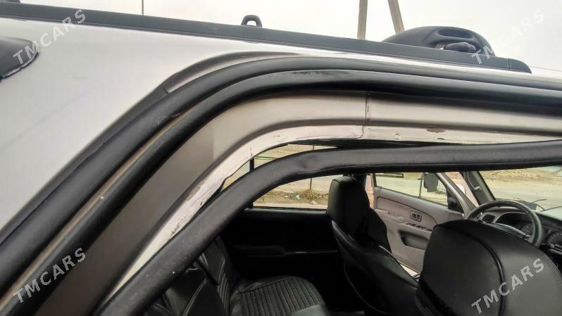 Toyota 4Runner 2002 - 147 000 TMT - Мары - img 8