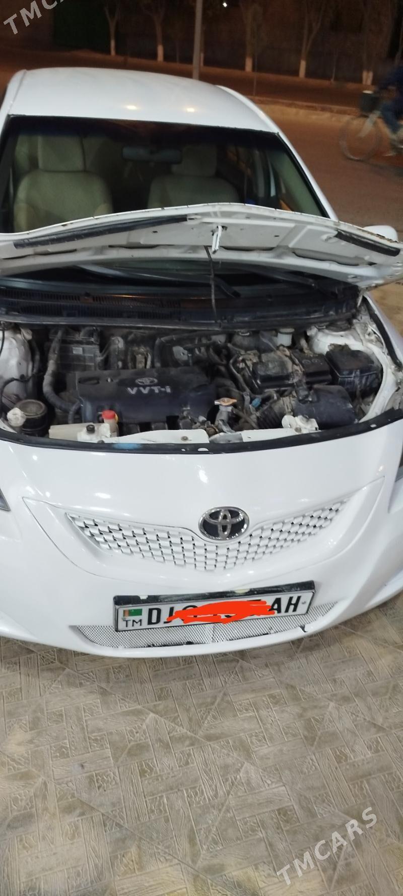 Toyota Yaris 2009 - 95 000 TMT - Бабадайхан - img 1