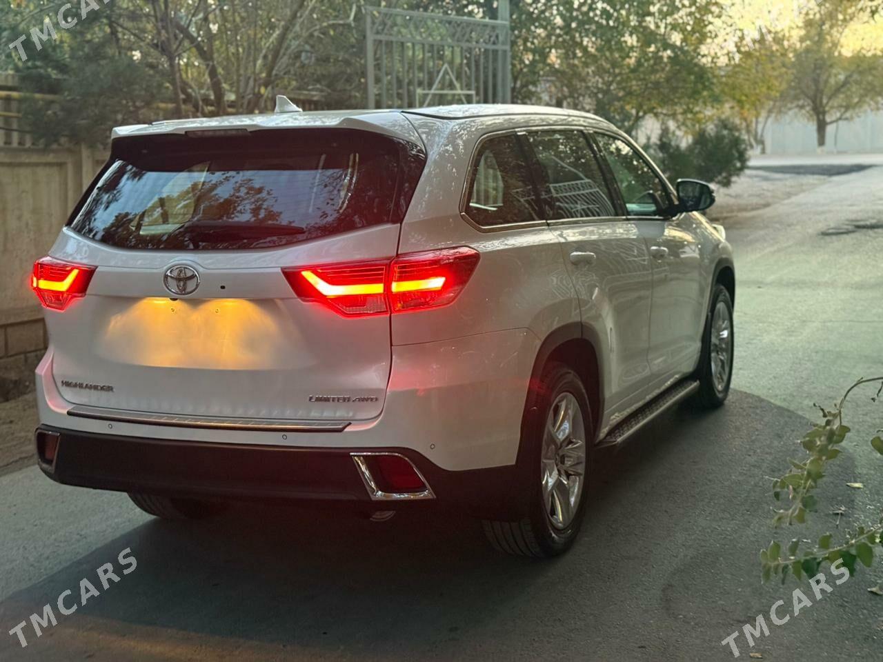 Toyota Highlander 2018 - 400 000 TMT - Mary - img 3