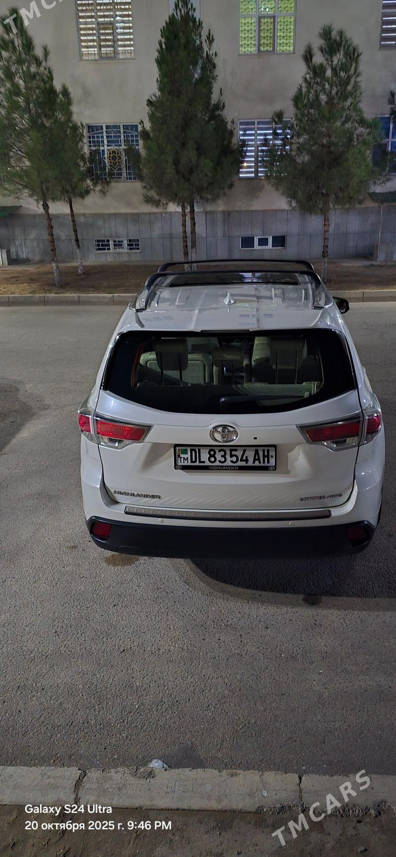 Toyota Highlander 2016 - 520 000 TMT - Ак-Бугдайский этрап - img 4