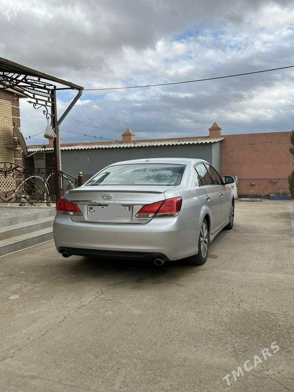 Toyota Avalon 2010 - 330 000 TMT - Хазар - img 4