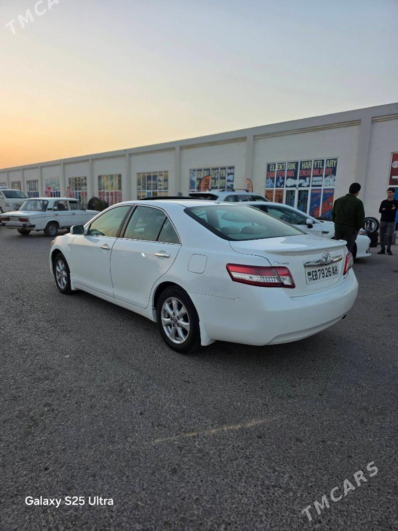 Toyota Camry 2010 - 190 000 TMT - Теджен - img 2