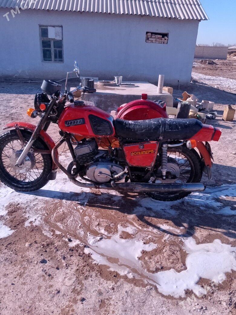 Iž Ýupiter 2010 - 12 000 TMT - Бабадайхан - img 3