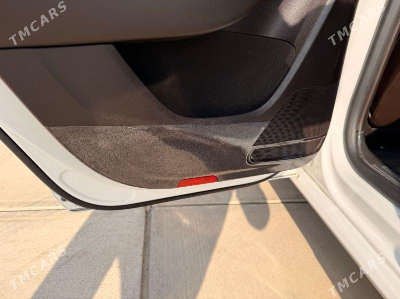 Volkswagen Passat 2011 - 200 000 TMT - Туркменбаши - img 10