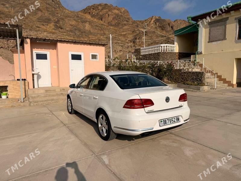 Volkswagen Passat 2011 - 200 000 TMT - Туркменбаши - img 3