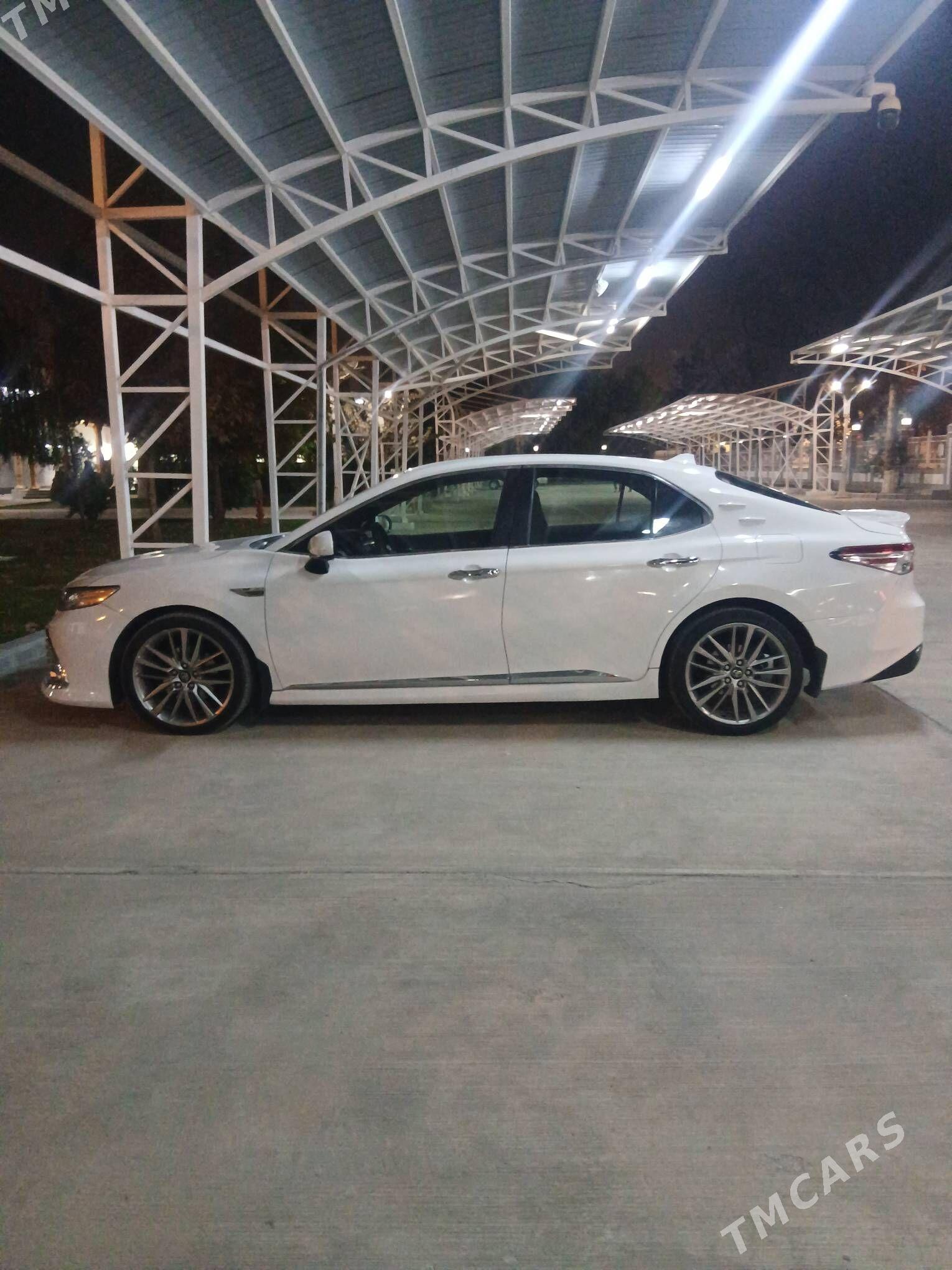 Toyota Camry 2018 - 255 000 TMT - Ашхабад - img 4