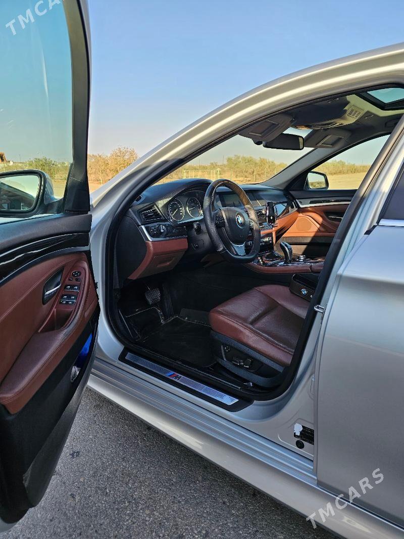 BMW F10 2010 - 280 000 TMT - Гумдаг - img 5