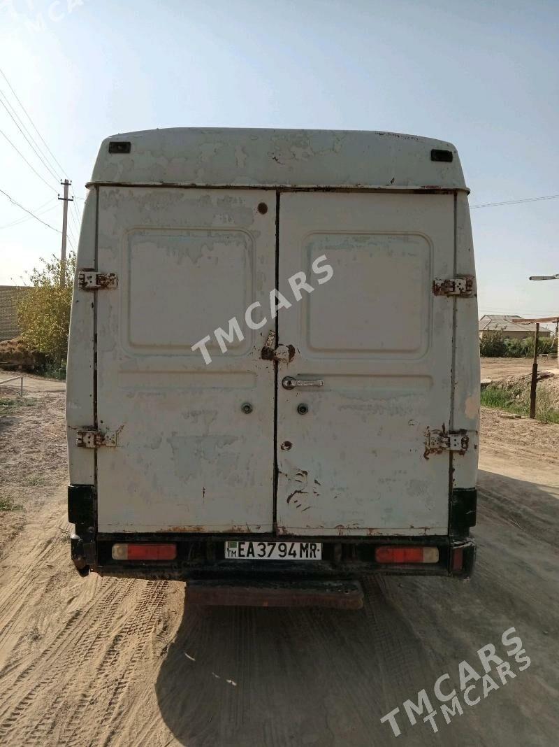 Zil 4331 1999 - 70 000 TMT - Sakarçäge - img 2