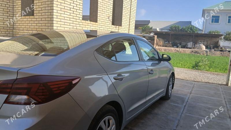 Hyundai Elantra 2020 - 210 000 TMT - Векильбазар - img 4