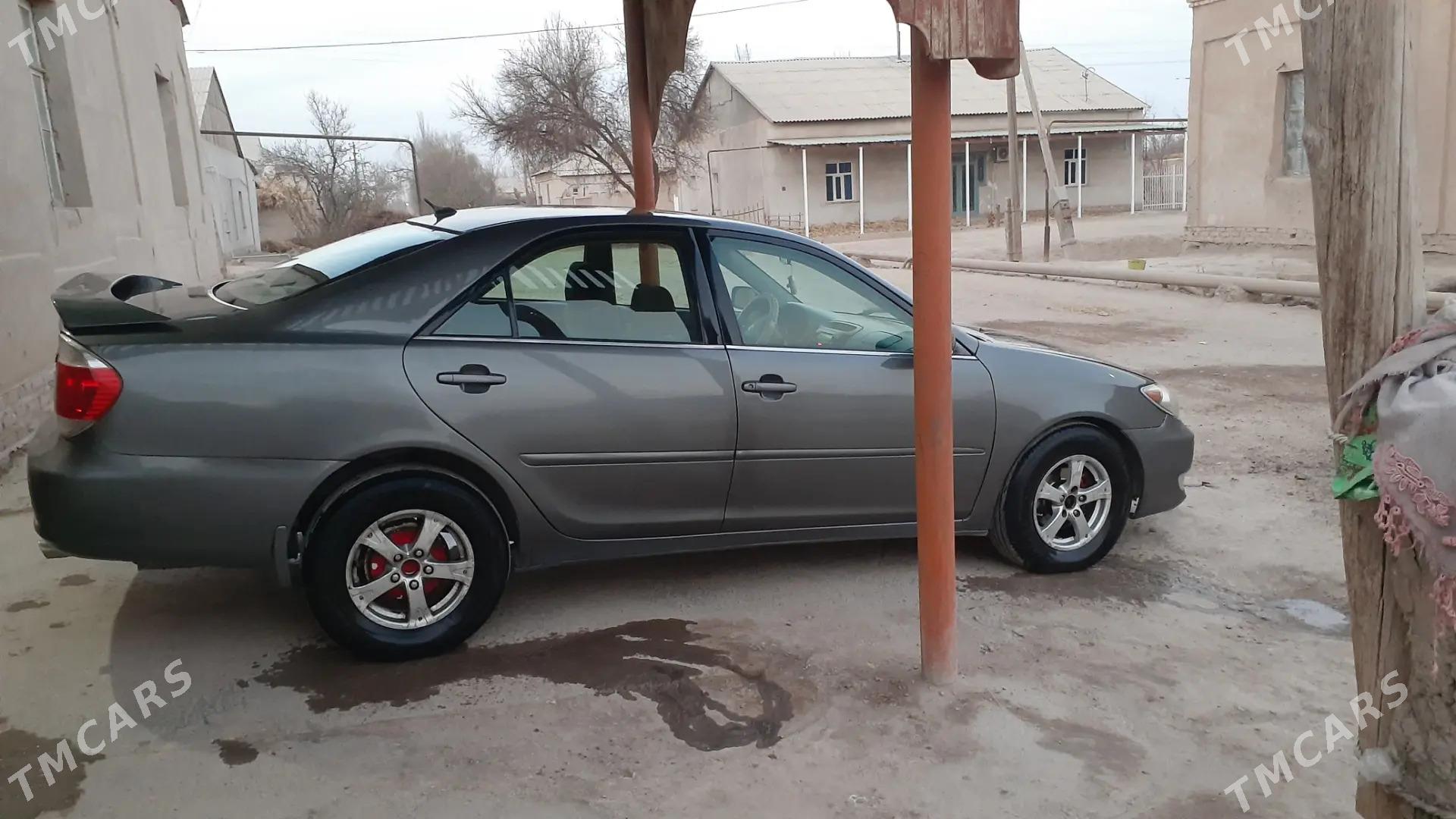 Toyota Camry 2005 - 160 000 TMT - Гурбансолтан Едже - img 2