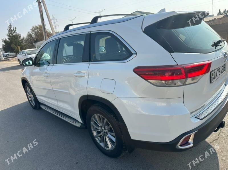 Toyota Highlander 2019 - 450 000 TMT - Türkmenabat - img 3