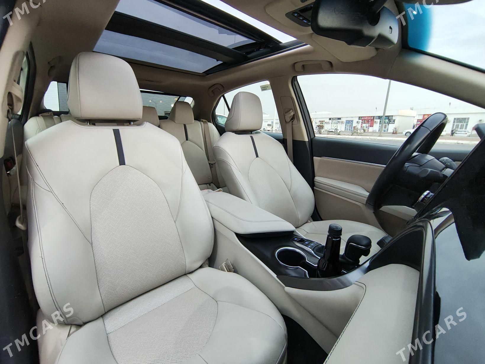 Toyota Camry 2022 - 515 000 TMT - Теджен - img 5