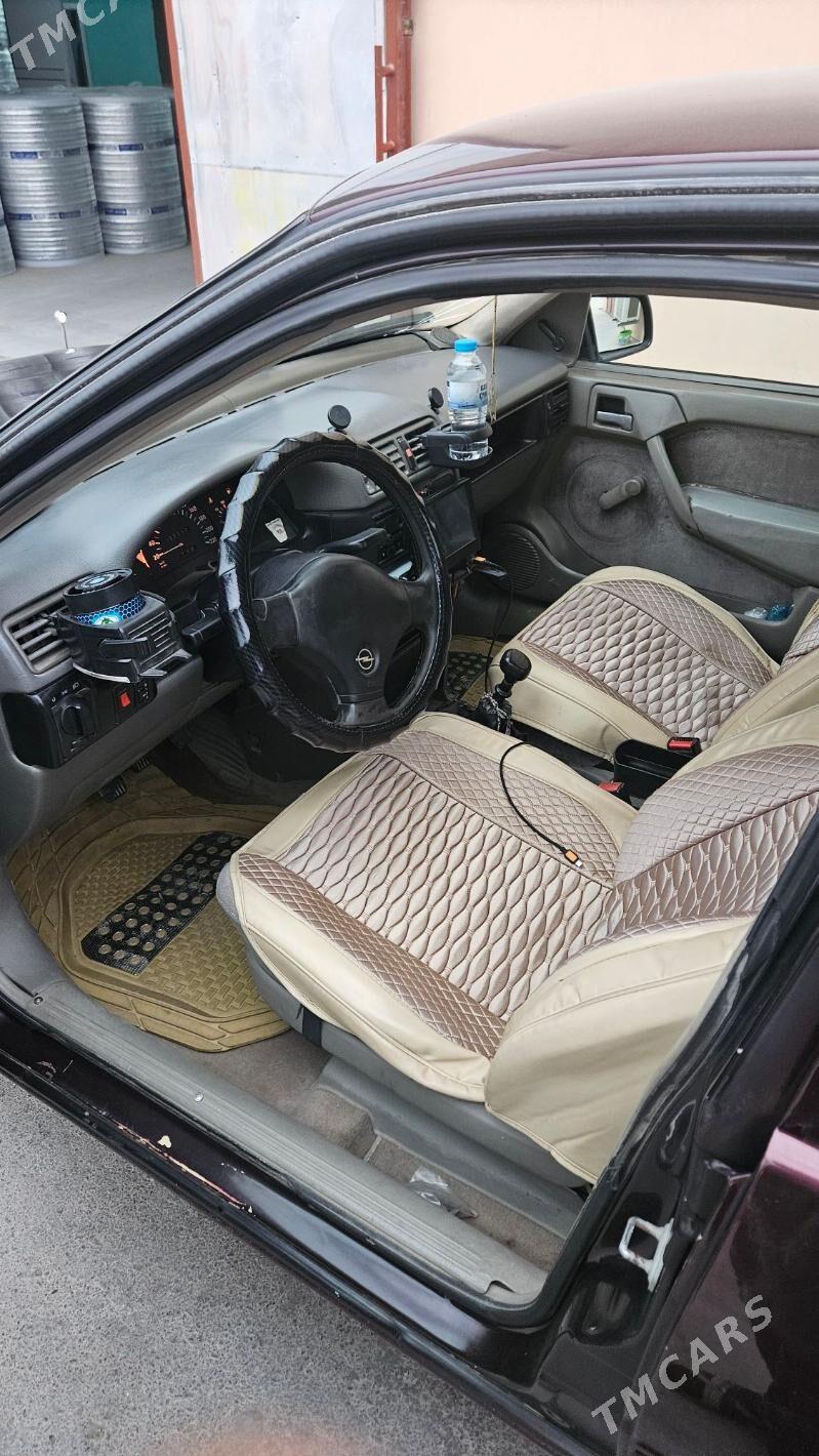 Opel Vectra 1991 - 45 000 TMT - Мары - img 7