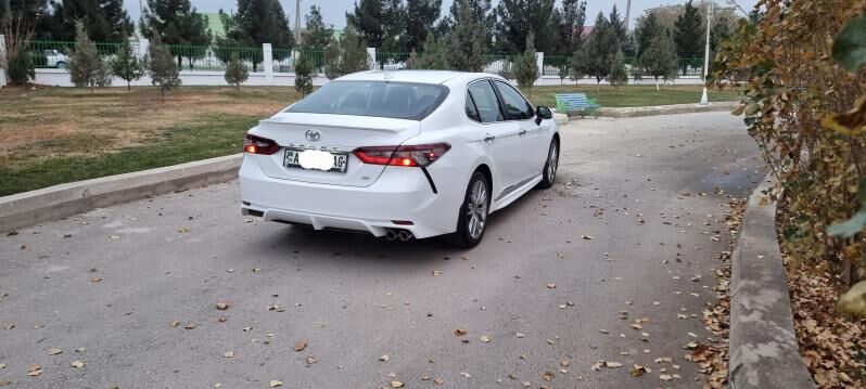 Toyota Camry 2022 - 325 000 TMT - Aşgabat - img 3