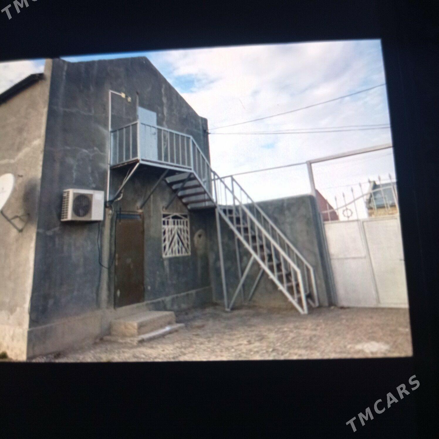 jay - Gyzylarbat - img 2