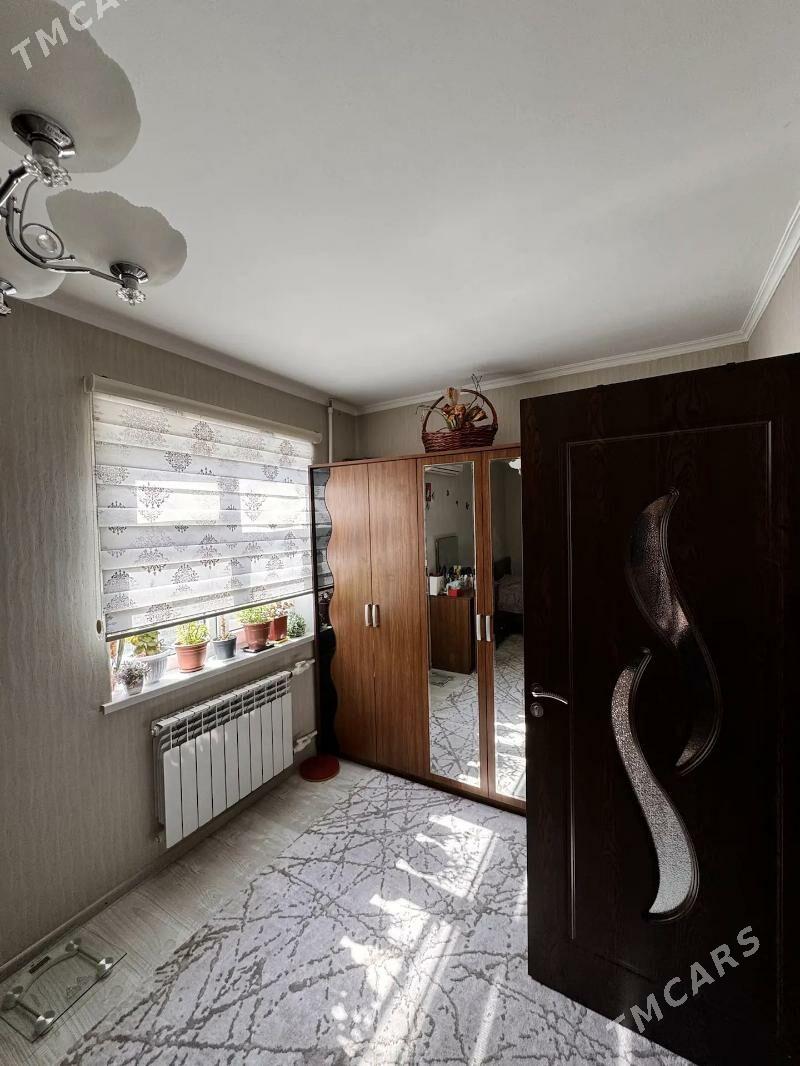 СРОЧНО 11 МКР 2 КОМНАТ 2 ЭТАЖ - 11 mkr - img 4