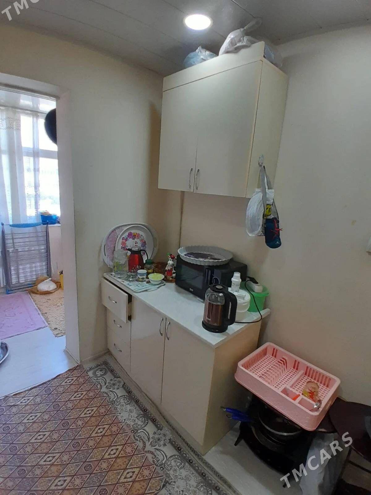 СРОЧНО 10 МКР 2 КОМНАТЫ 2 ЭТАЖ - 10 мкр - img 5