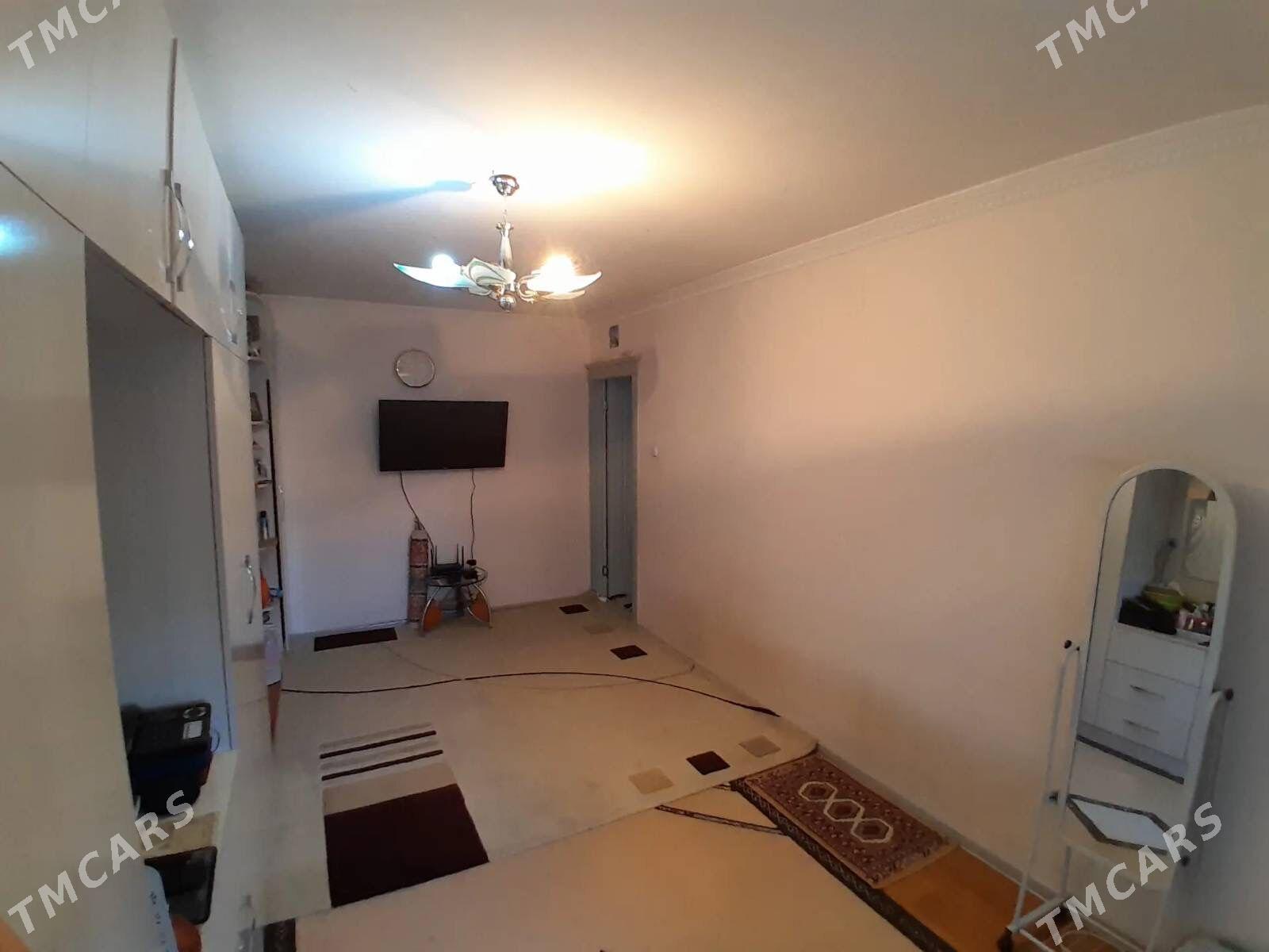 СРОЧНО 10 МКР 2 КОМНАТЫ 2 ЭТАЖ - 10 мкр - img 6