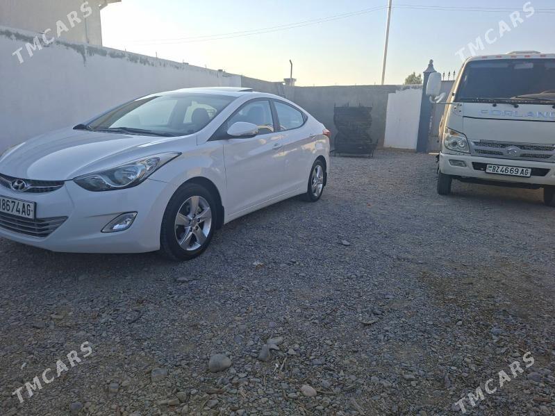 Hyundai Elantra 2011 - 173 000 TMT - Кëши - img 3