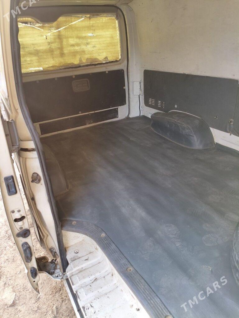 Toyota Hiace 2005 - 180 000 TMT - Daşoguz - img 7