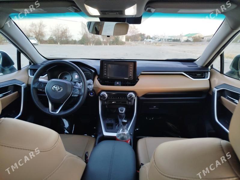 Toyota Highlander 2022 - 360 000 TMT - Köneürgenç - img 8