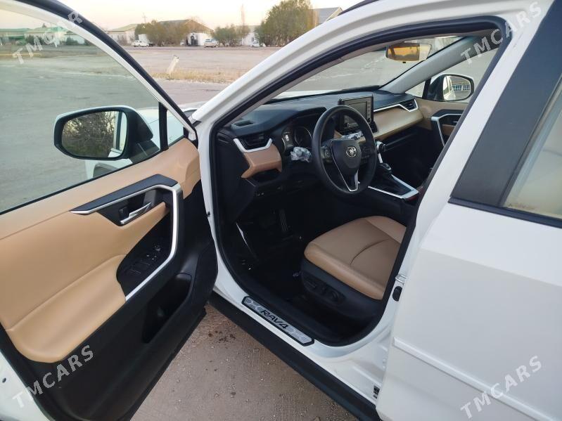 Toyota Highlander 2022 - 360 000 TMT - Köneürgenç - img 6