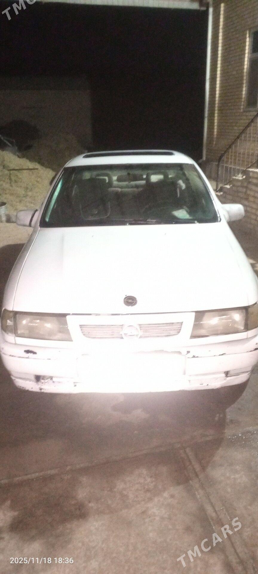 Opel Vectra 1992 - 27 000 TMT - Wekilbazar - img 3