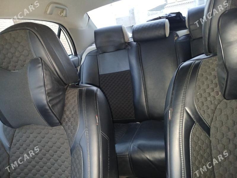 Toyota Corolla 2010 - 135 000 TMT - Ёлётен - img 2