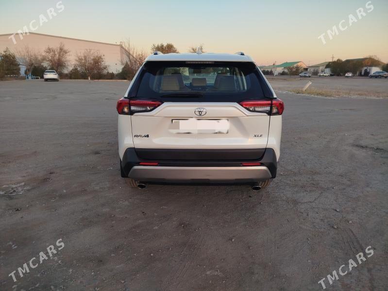 Toyota Highlander 2022 - 360 000 TMT - Köneürgenç - img 5