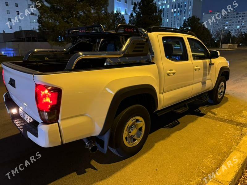 Toyota Hilux 2021 - 365 000 TMT - Aşgabat - img 2