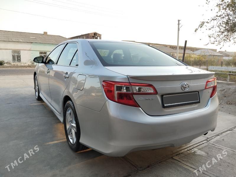 Toyota Camry 2012 - 227 000 TMT - Мары - img 4